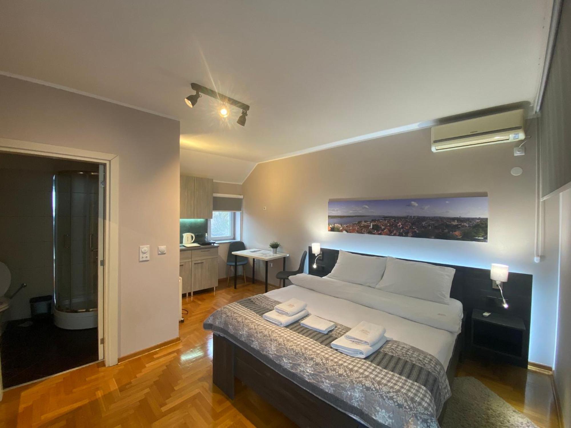 Aleksei Apartmani Belgrade Luaran gambar